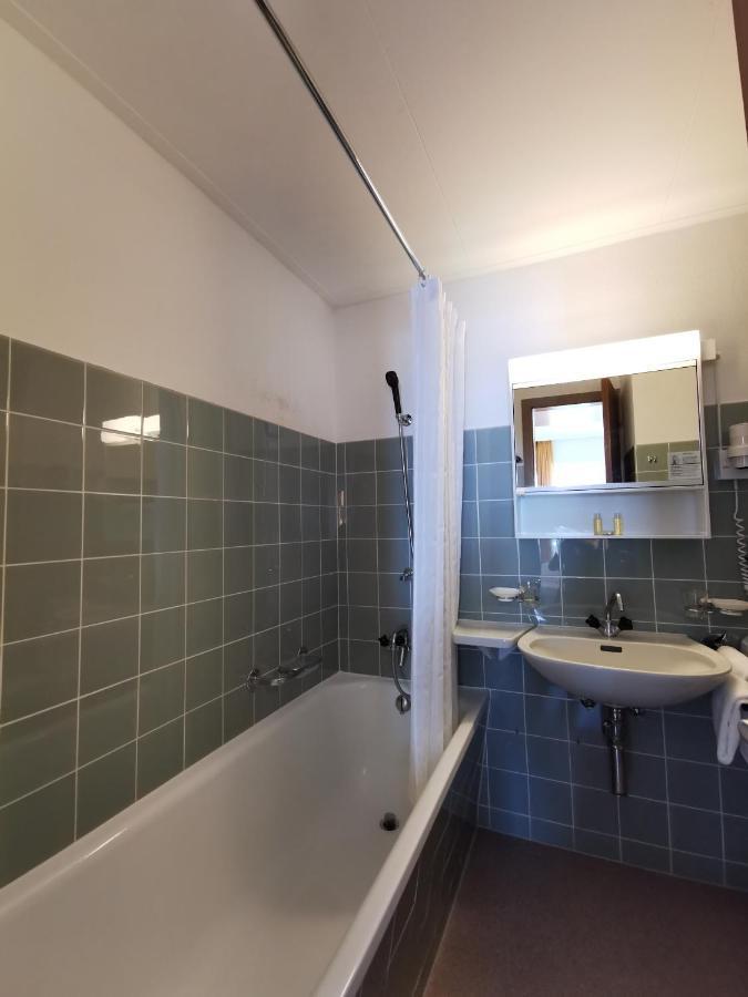 Schnider Bed&Breakfast Und Cafe Vals Εξωτερικό φωτογραφία