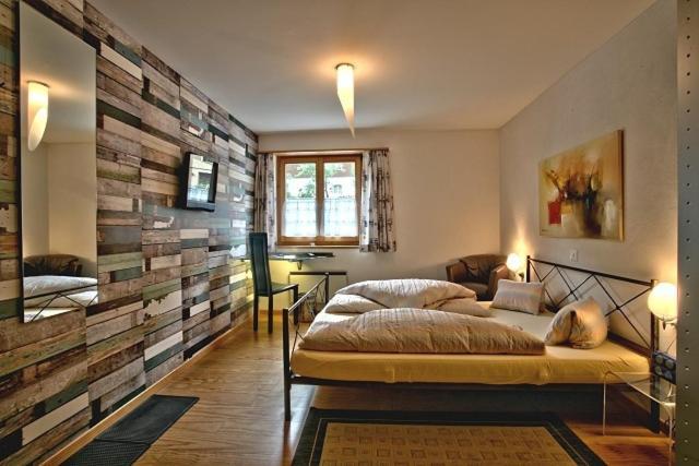 Schnider Bed&Breakfast Und Cafe Vals Δωμάτιο φωτογραφία